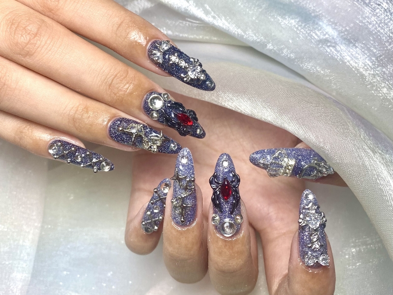 UM_NailSALON