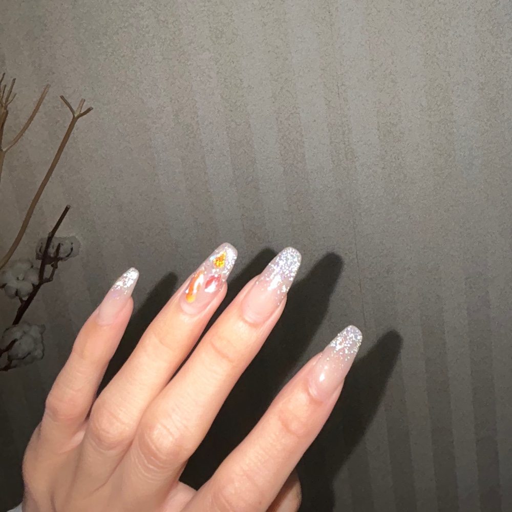 _une.nail