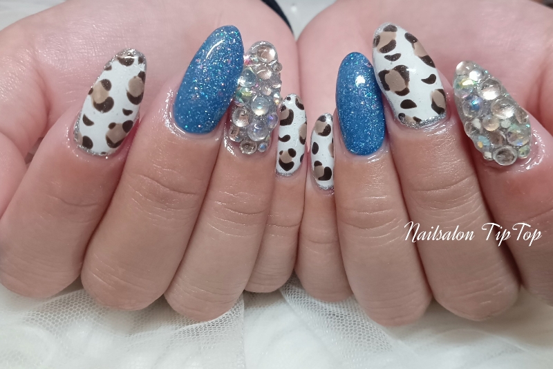 Nail..TipTop