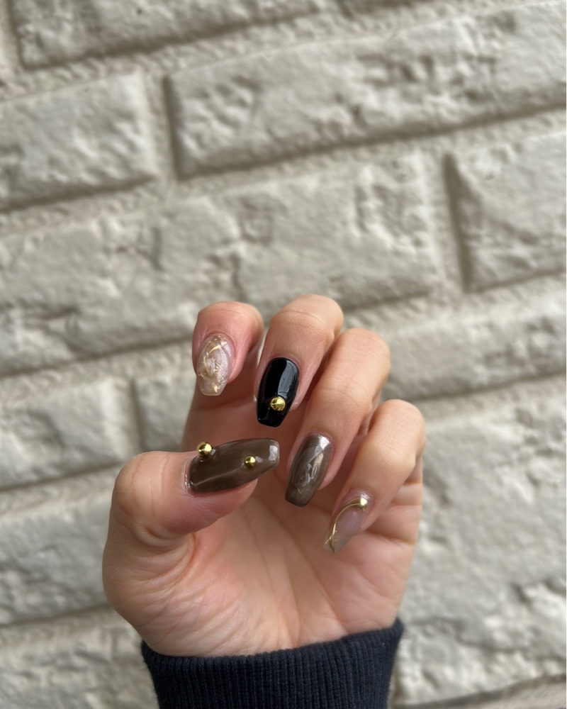 _une.nail