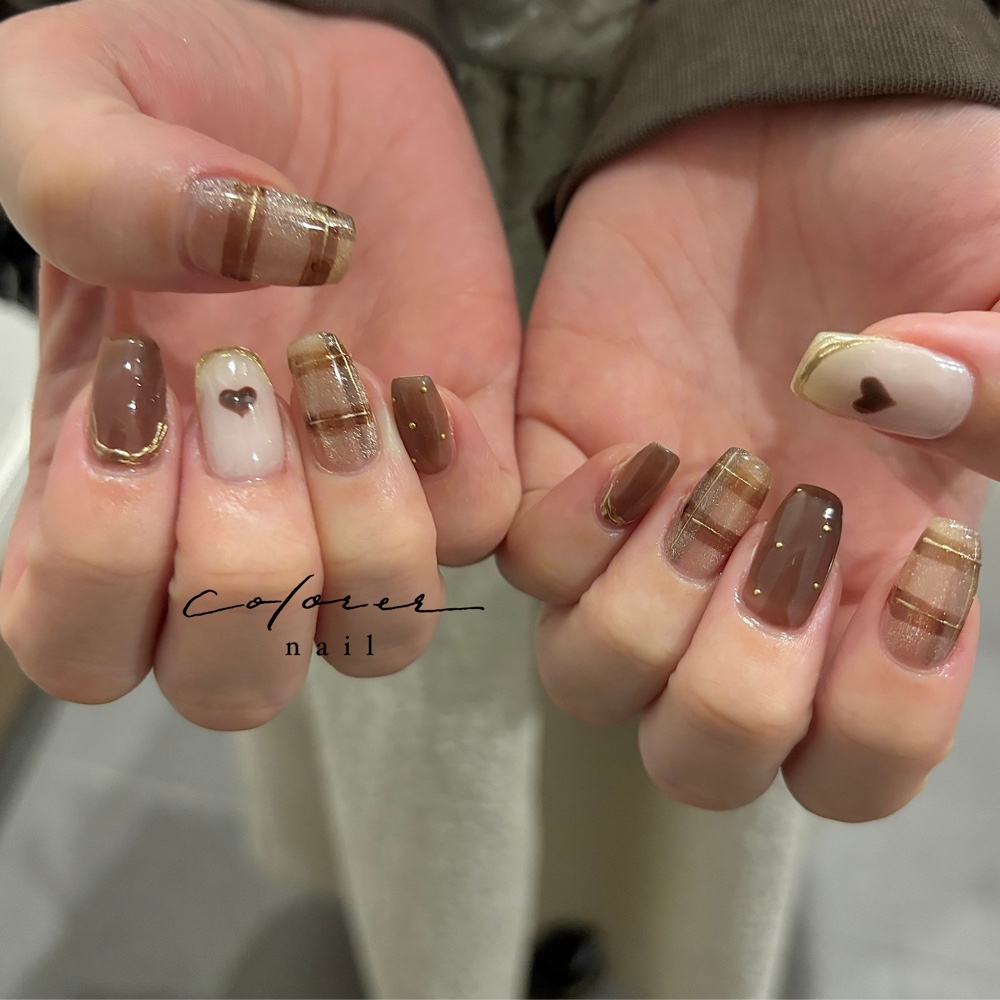 colorer_nail.ami