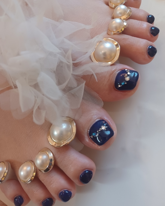 antique.nail