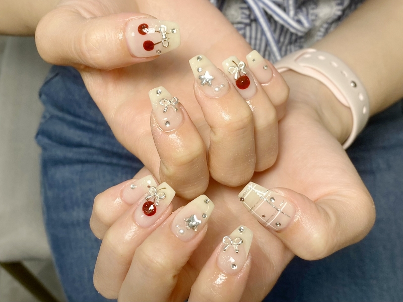 UM_NailSALON