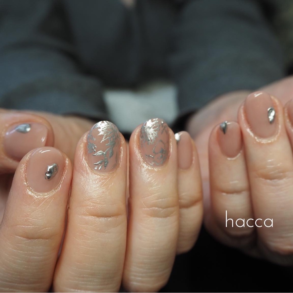 ネイリー Nailie Nail Hacca