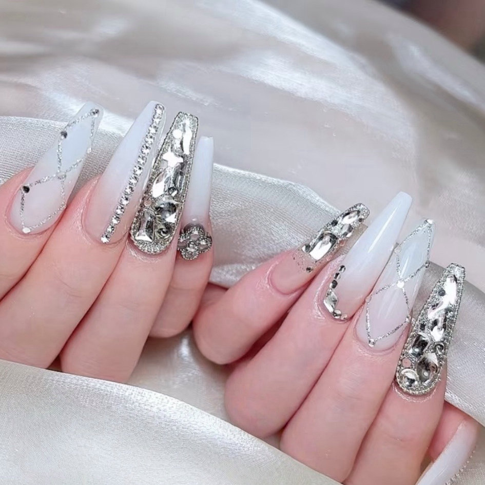 Moomi.nailsalon