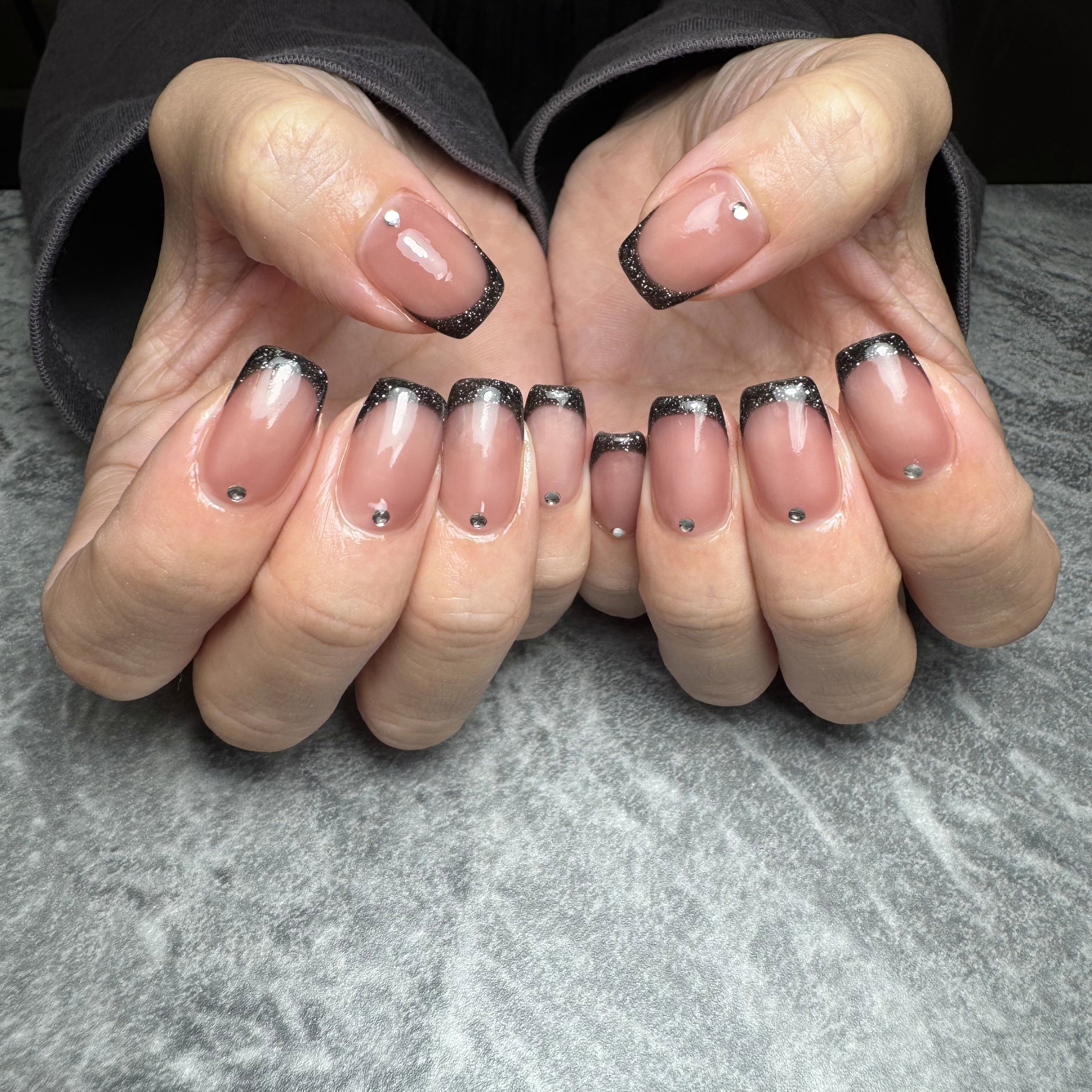 Nail_salon_Gleam