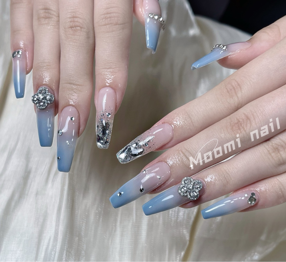 Moomi.nailsalon