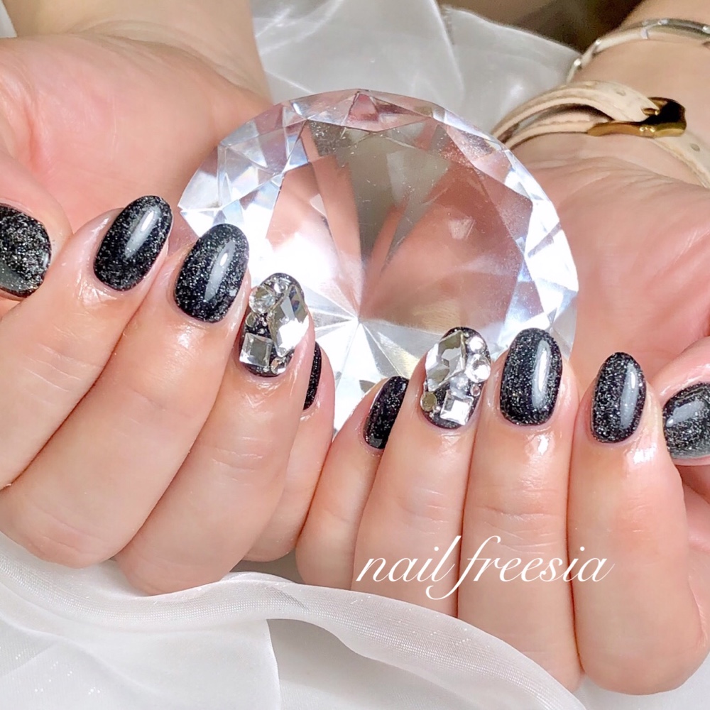 nail_freesia