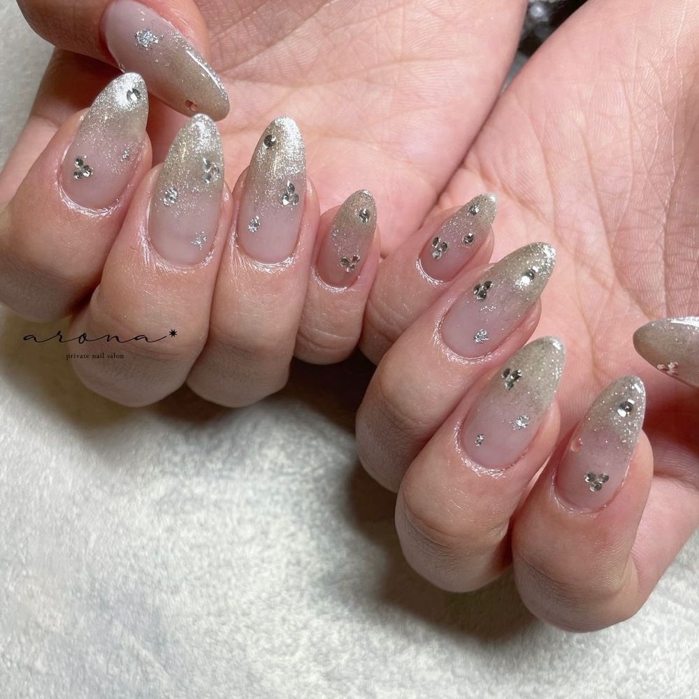 arona_nail