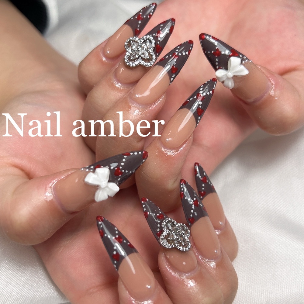 Nail_amber