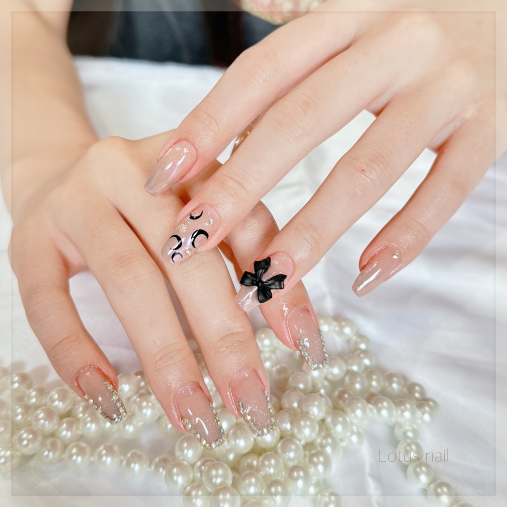 Lotus_Nail