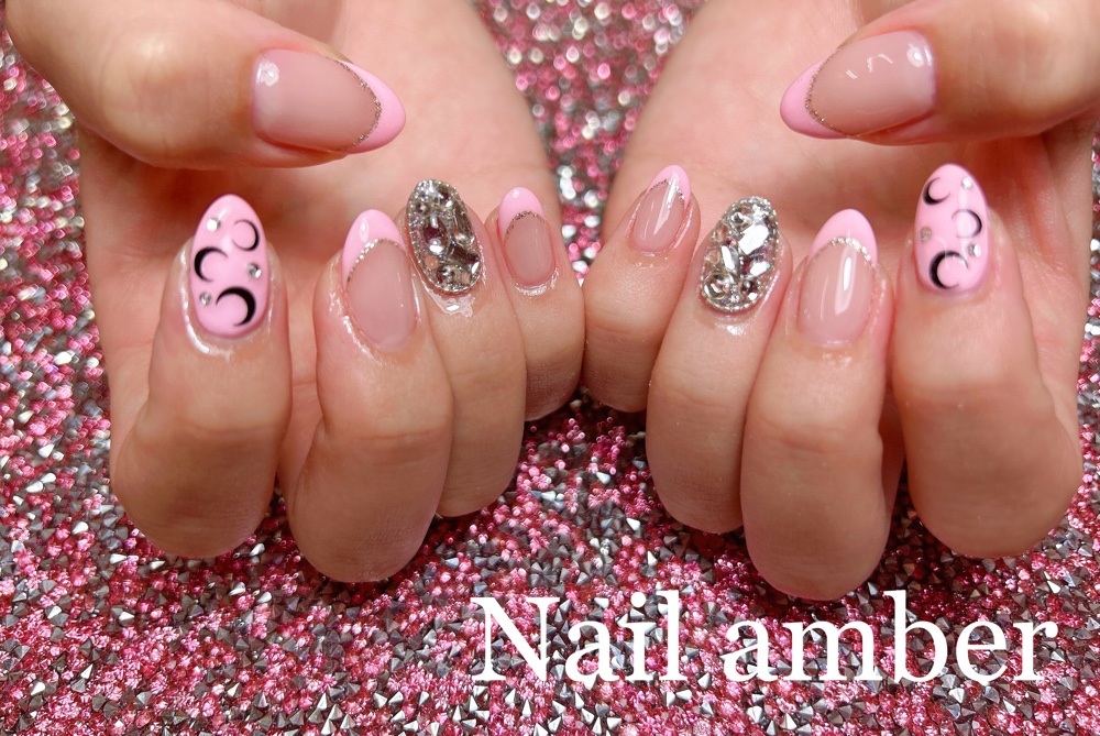 Nail_amber