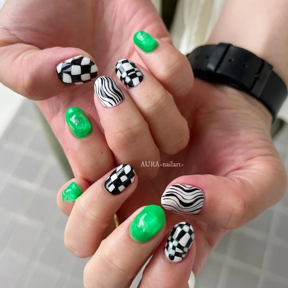 AURA_nailart