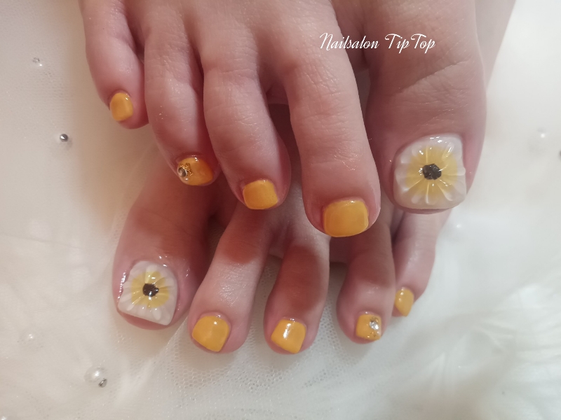 Nail..TipTop