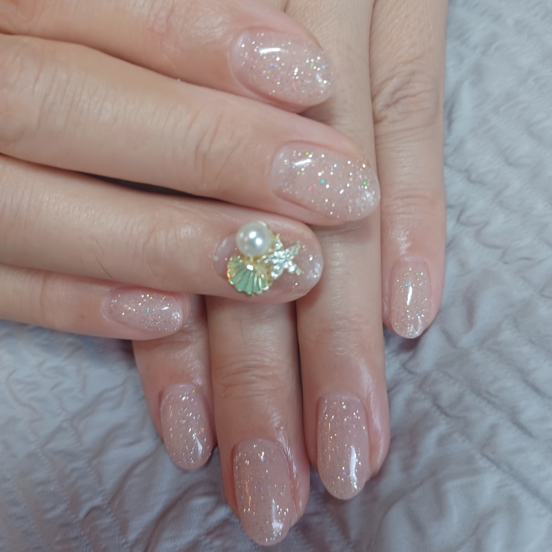 antique.nail