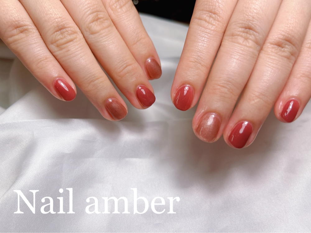 Nail_amber