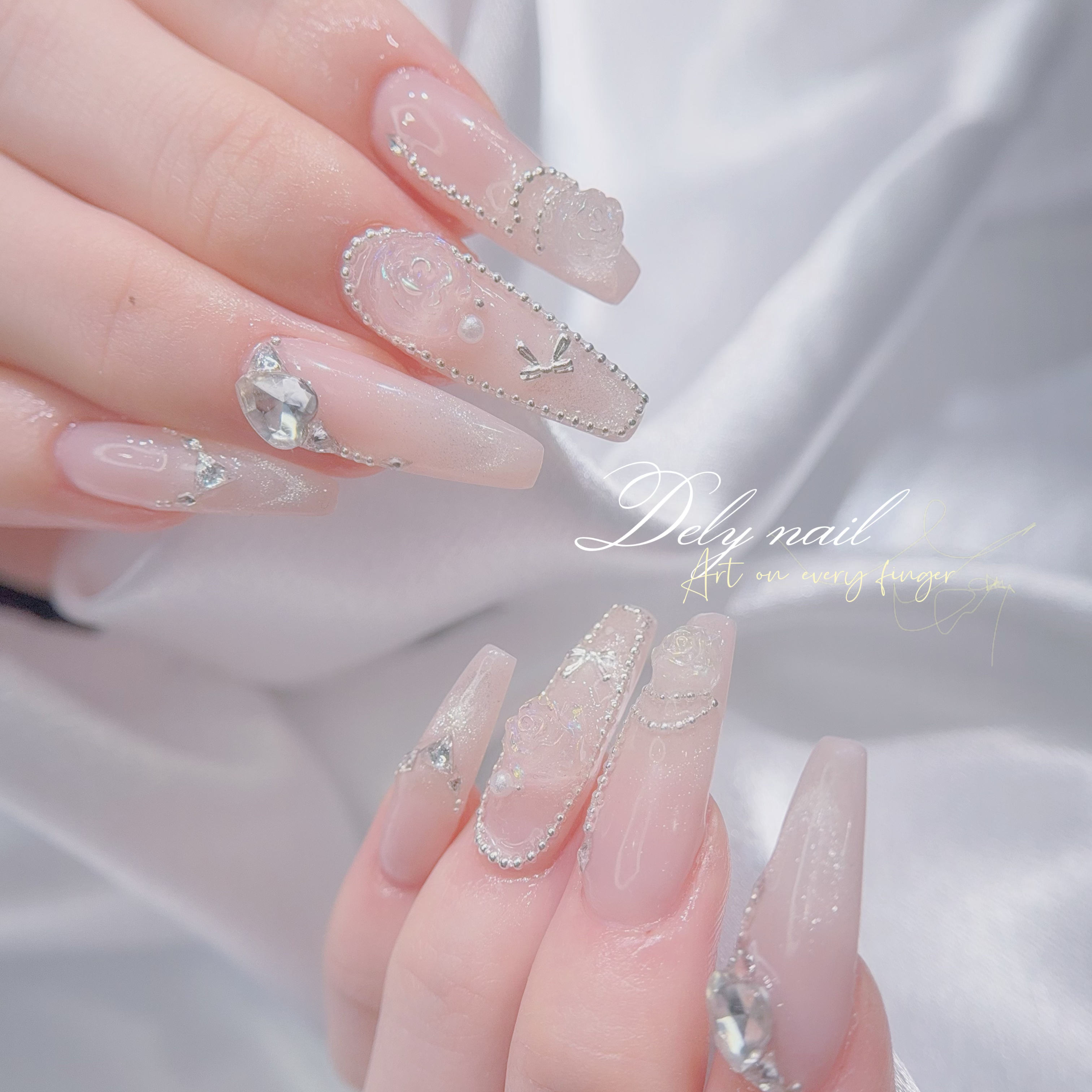 Dely_nail
