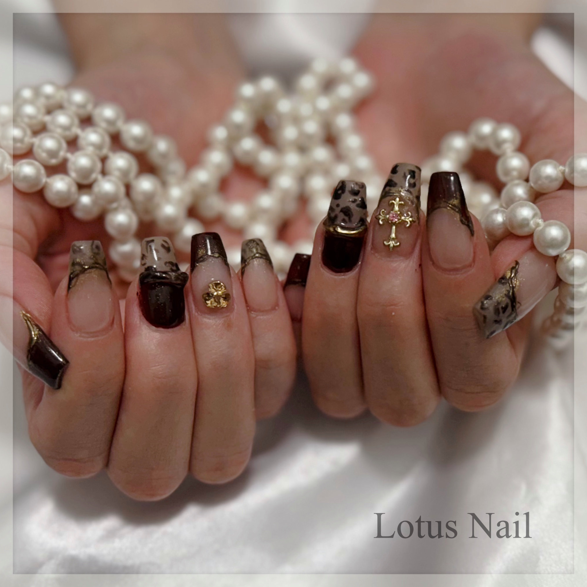 Lotus_Nail