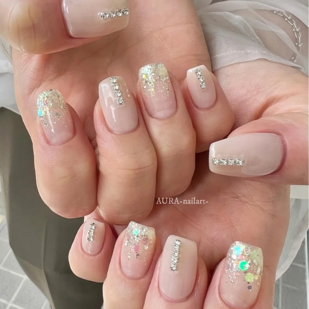 AURA_nailart