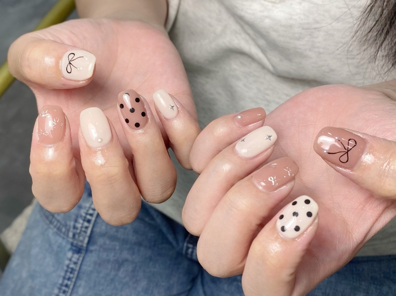 UM_NailSALON
