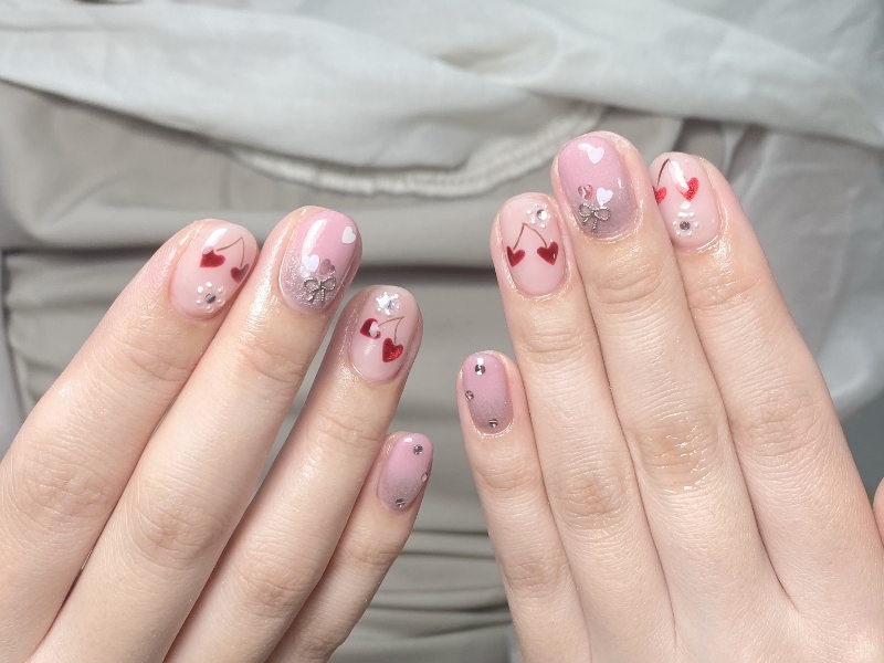 UM_NailSALON