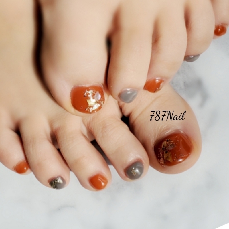 787.Nail