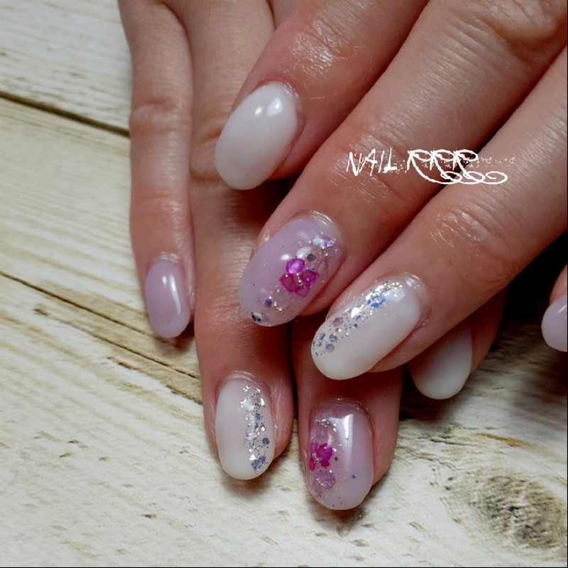 nail.RRR