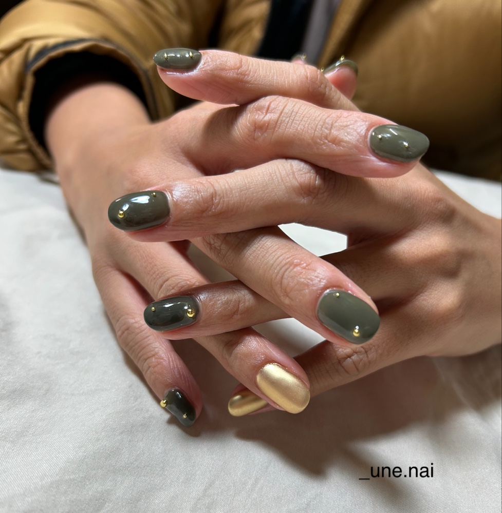 _une.nail