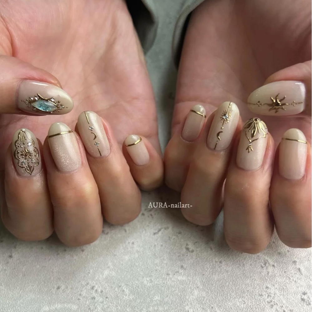 AURA_nailart