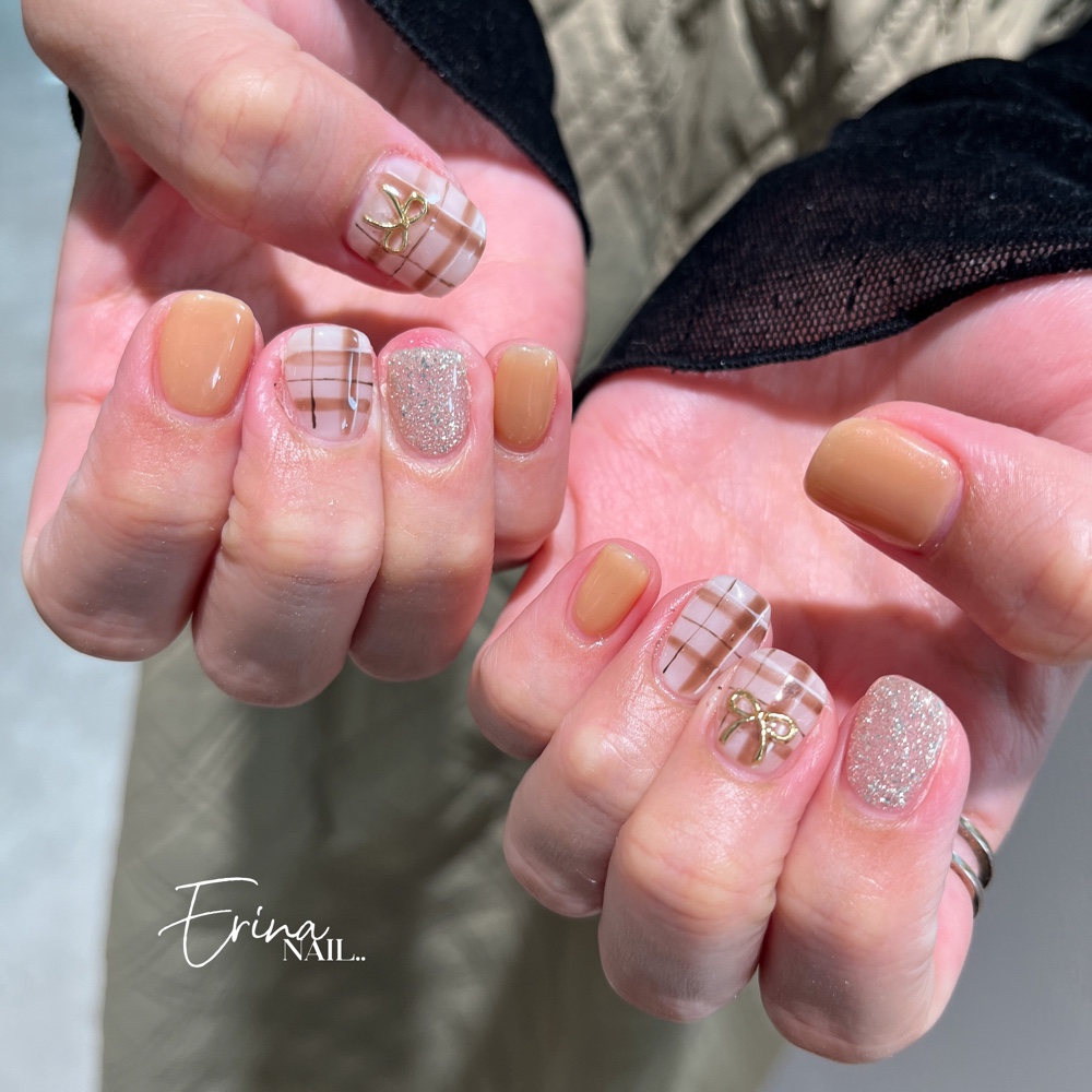 Nail_Erina