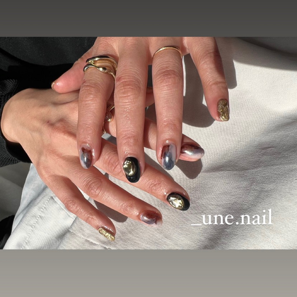 _une.nail