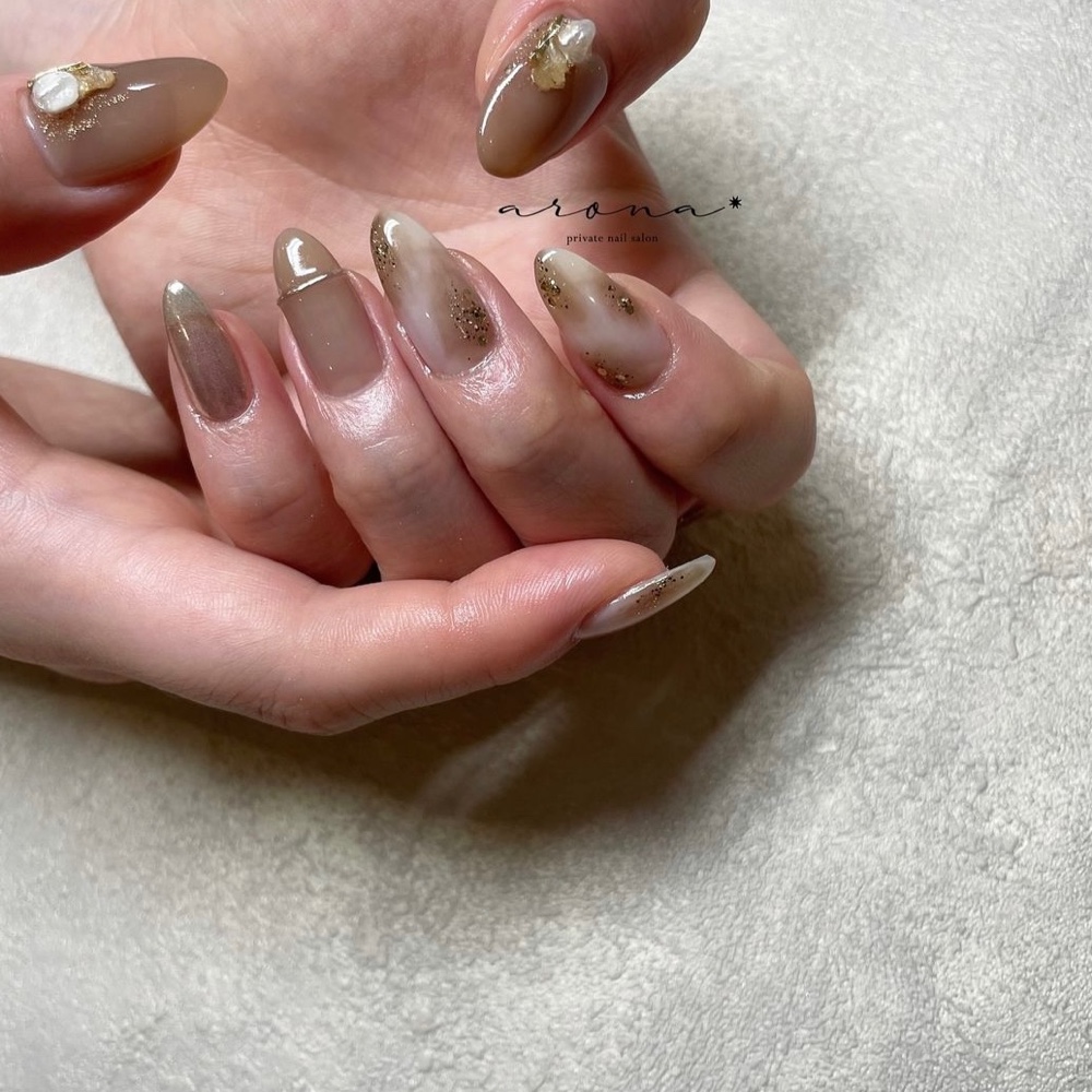 arona_nail