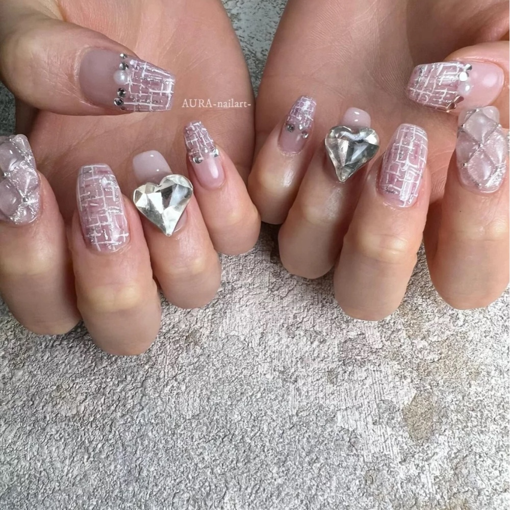 AURA_nailart