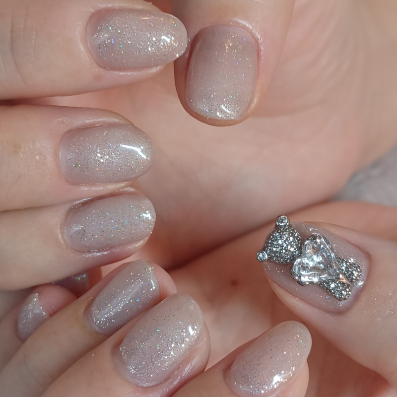 antique.nail