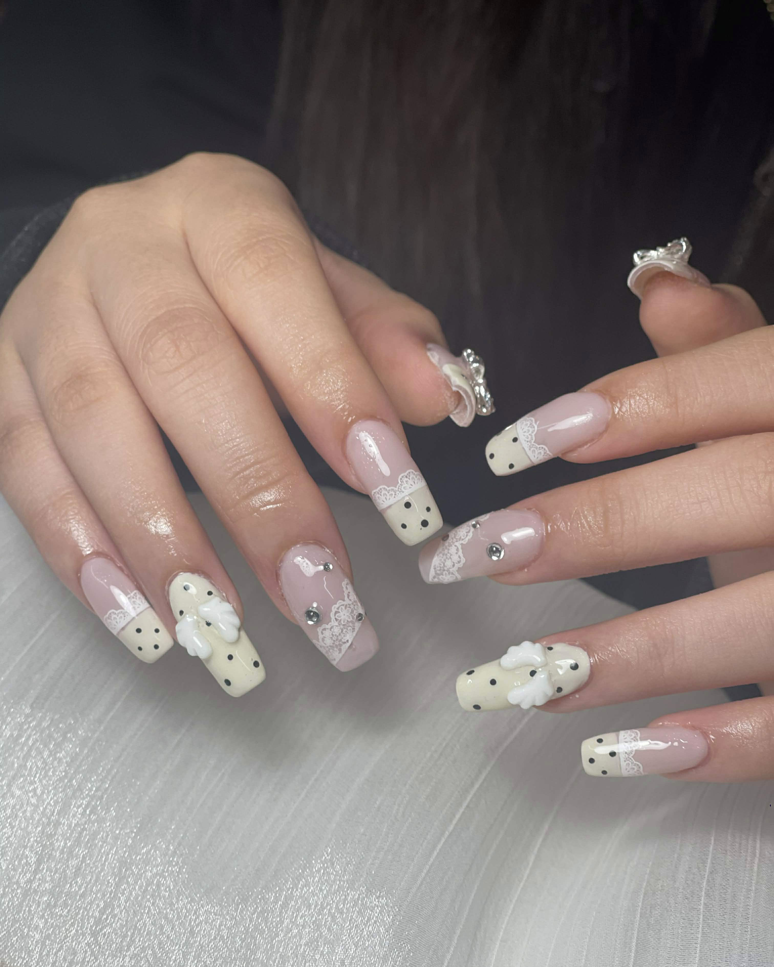 Akina_Nails