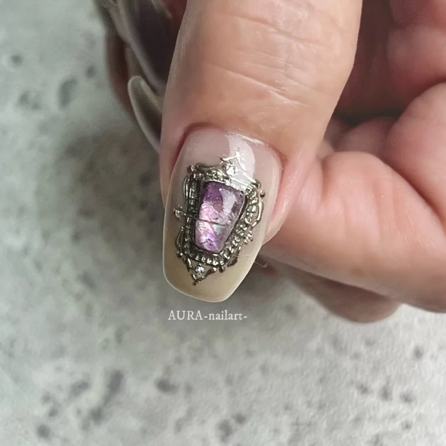 AURA_nailart