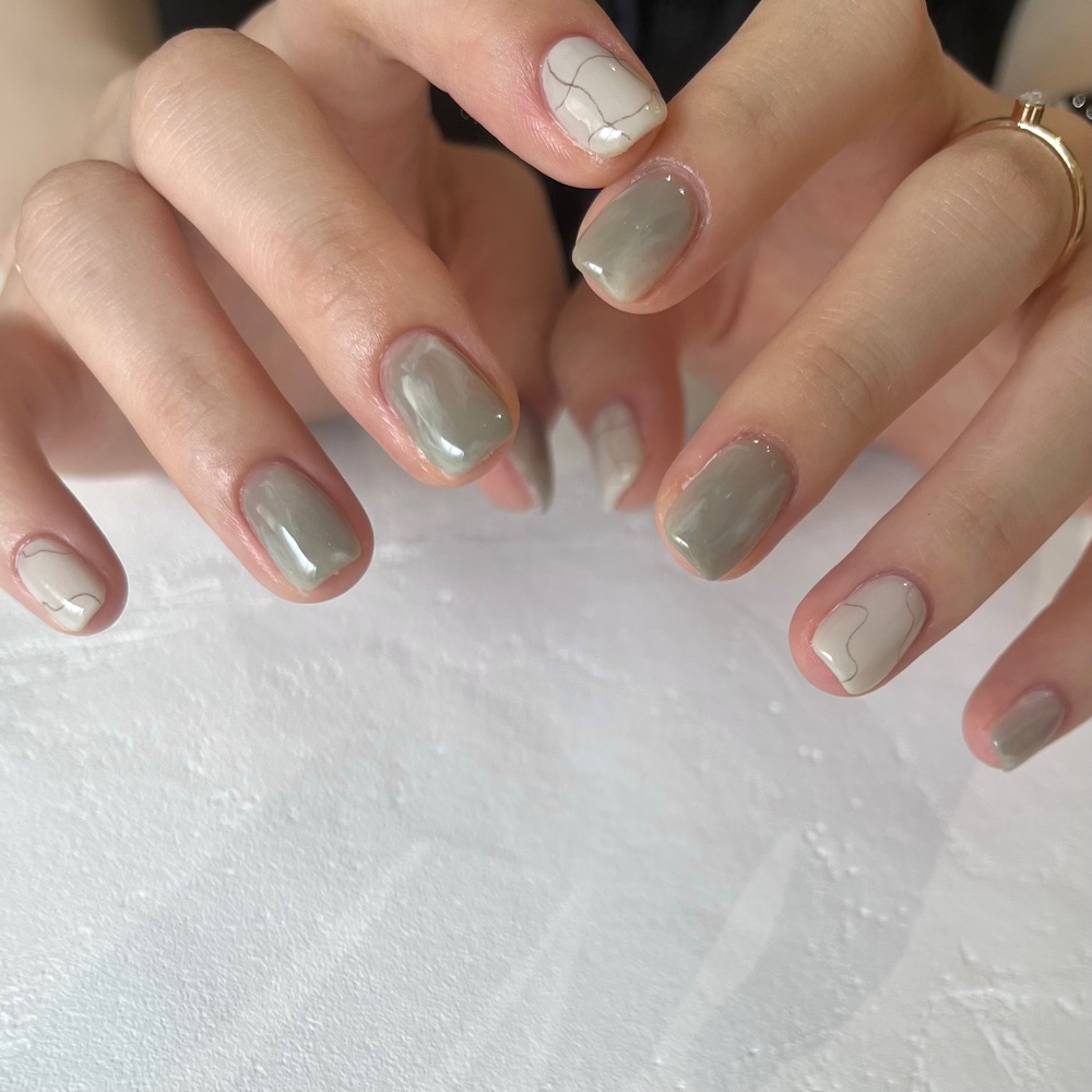 emi_nail