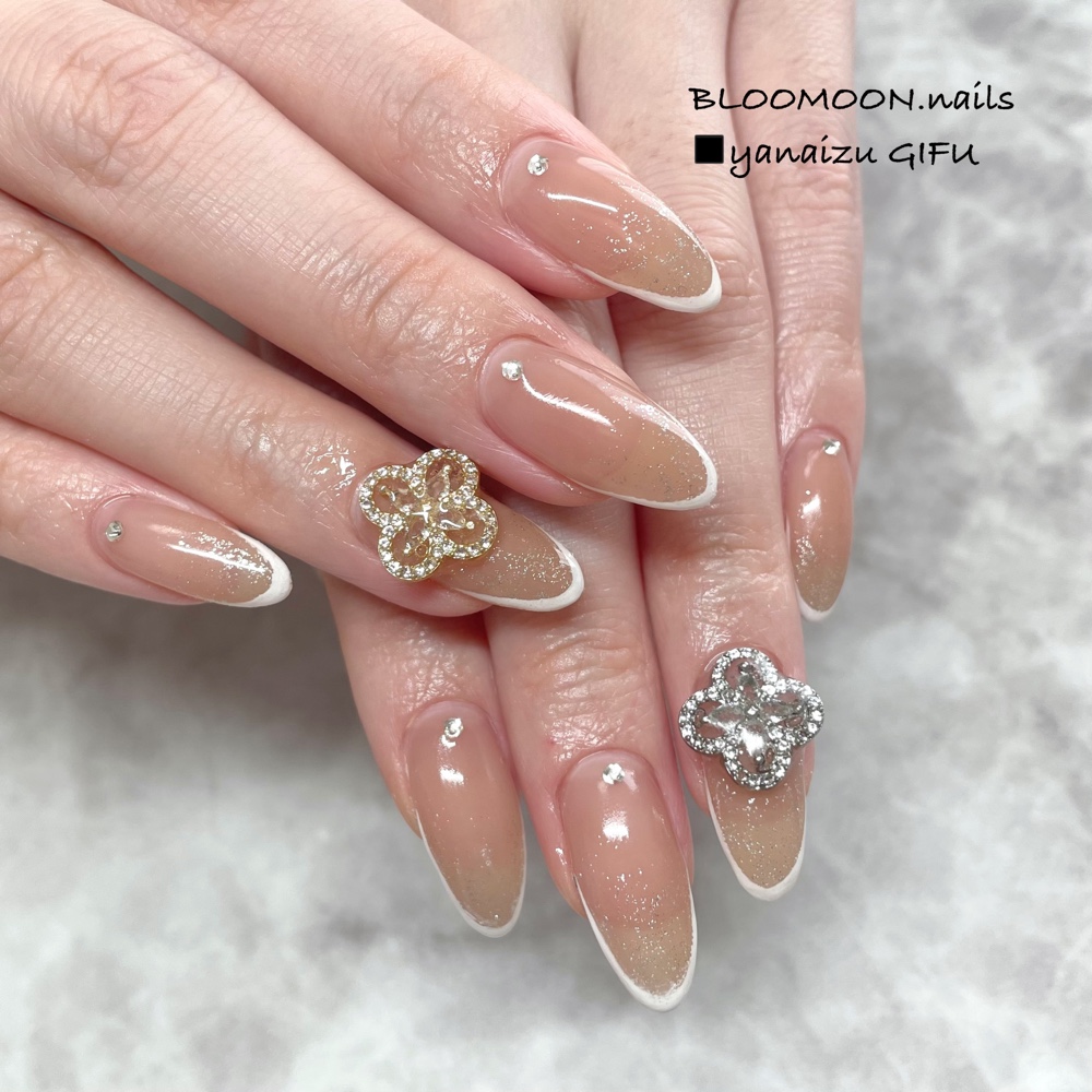 BLOOMOON.nails