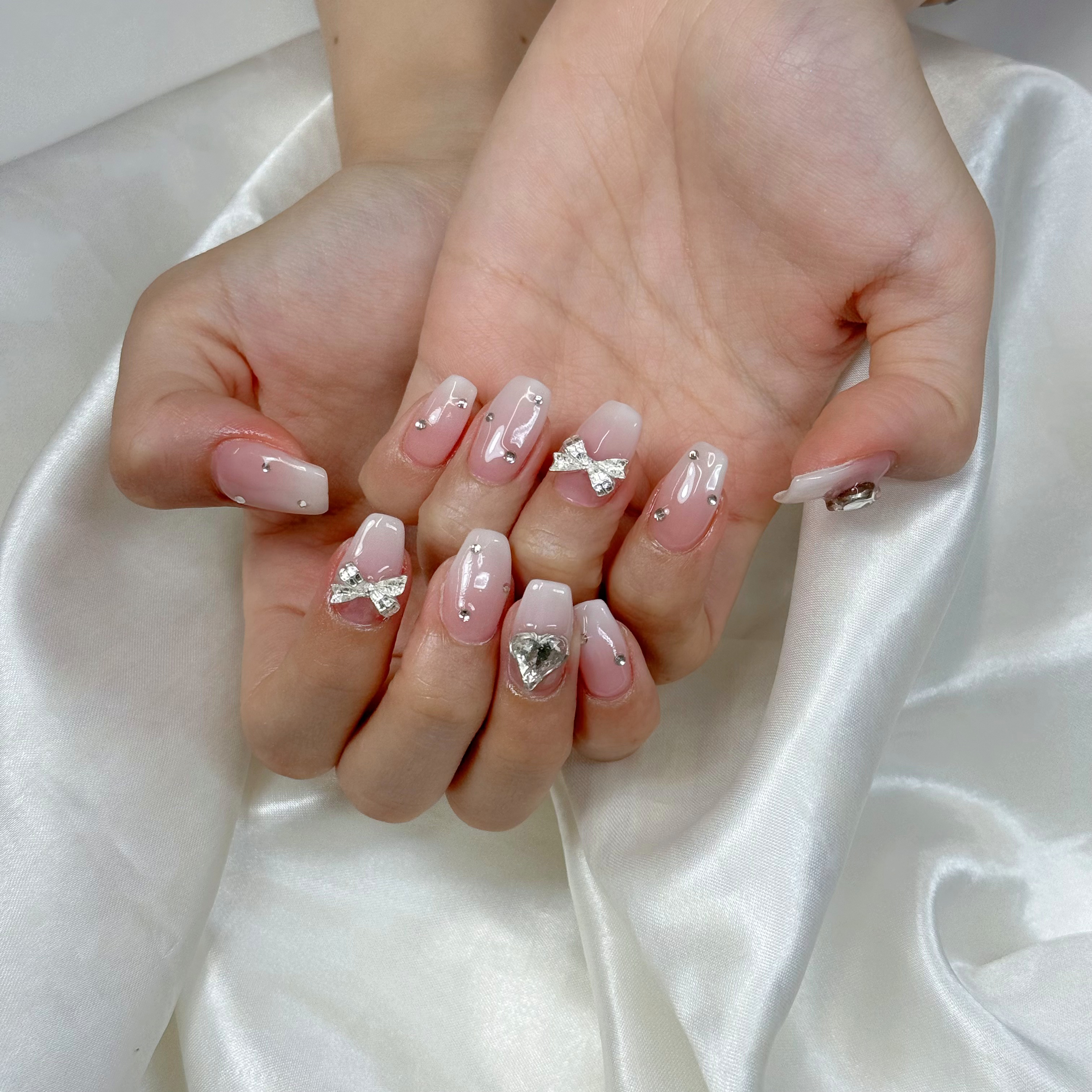 nail_by_lit