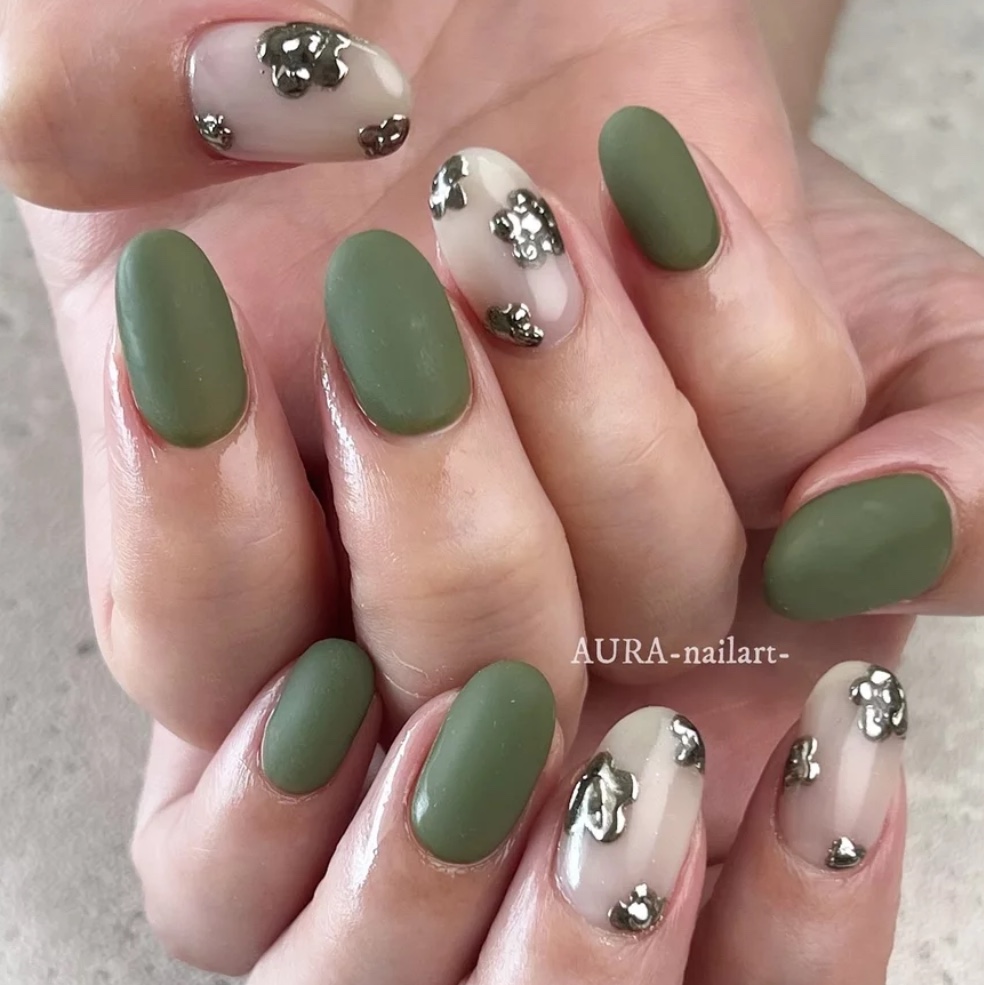 AURA_nailart