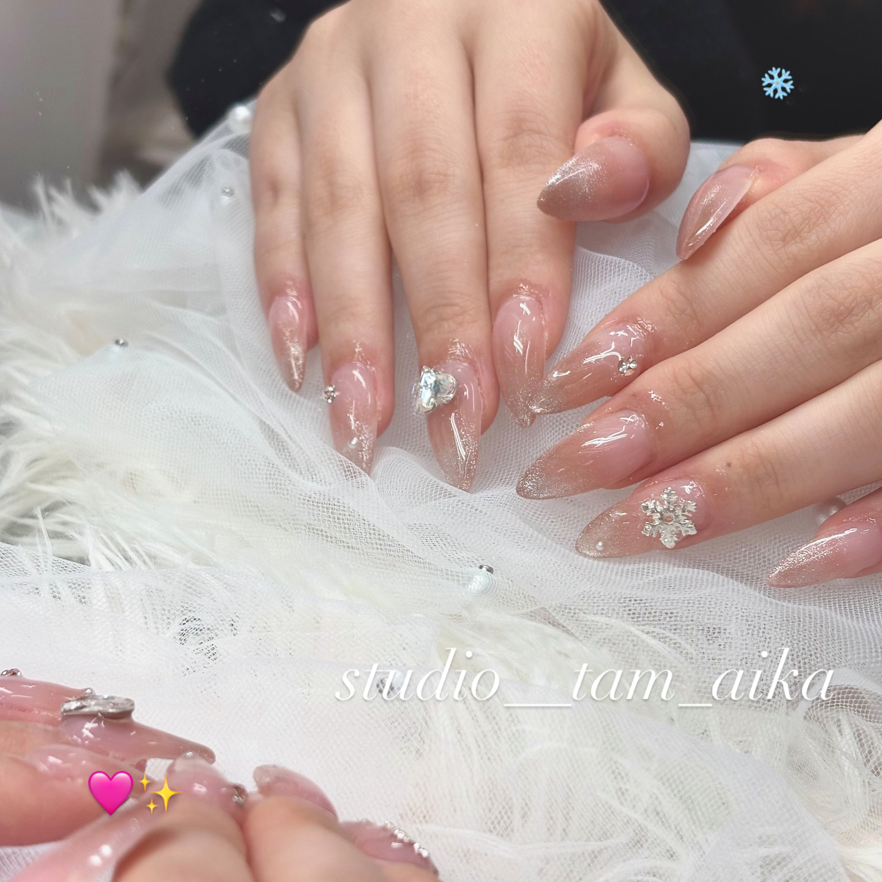 studio__tam_aika