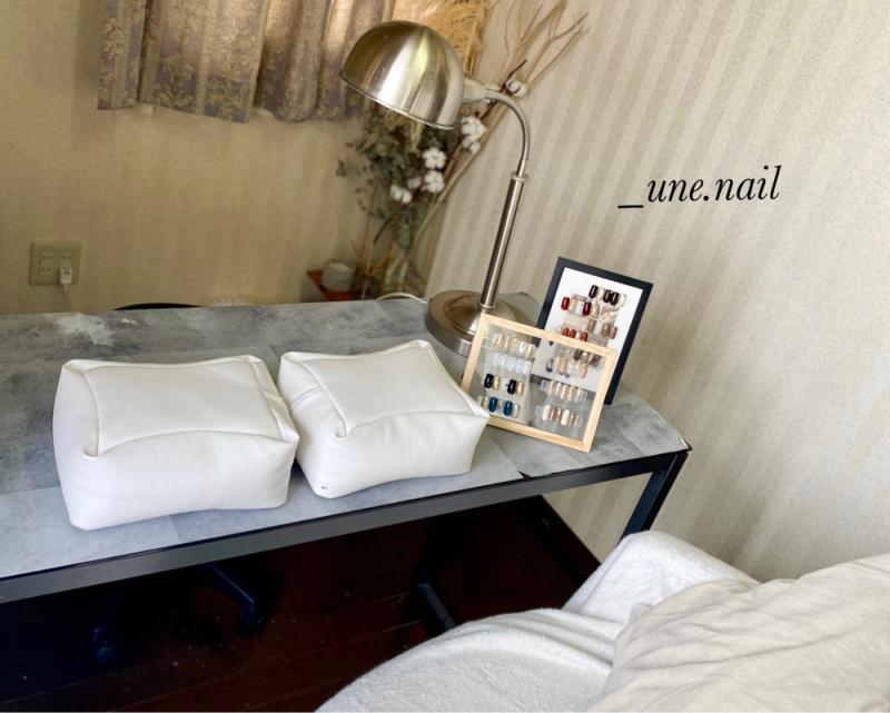 _une.nail