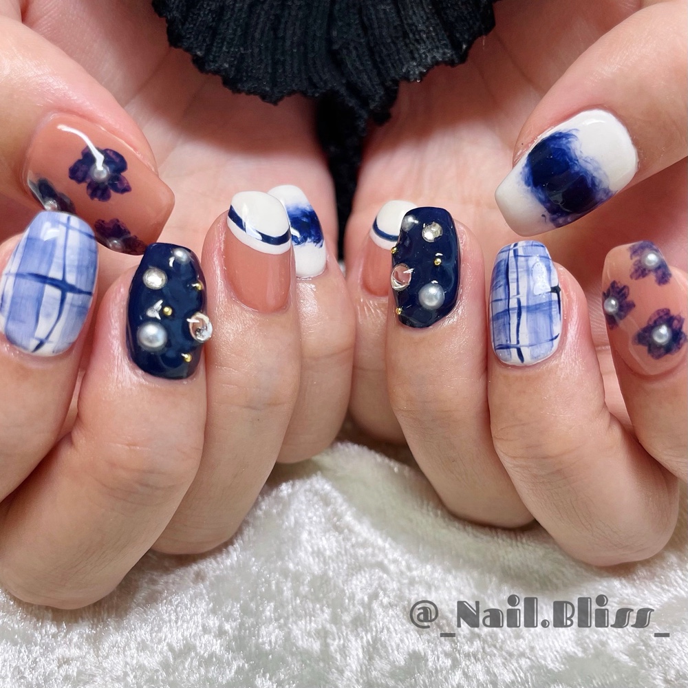 NAIL_BLISS