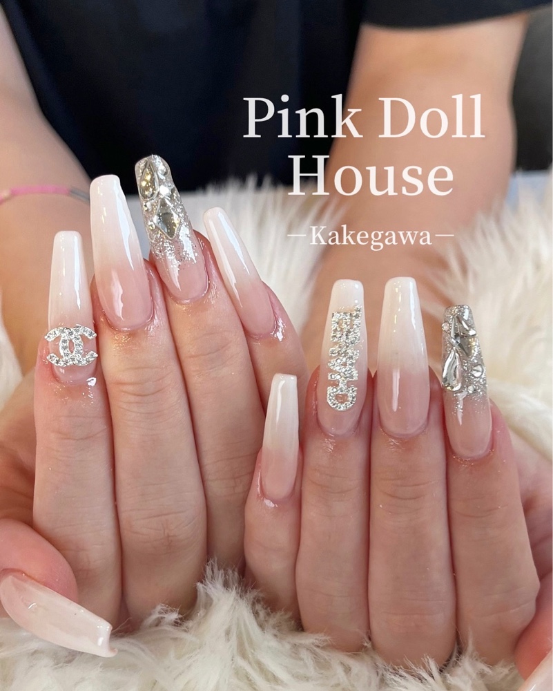 PinkDollHouse_kg