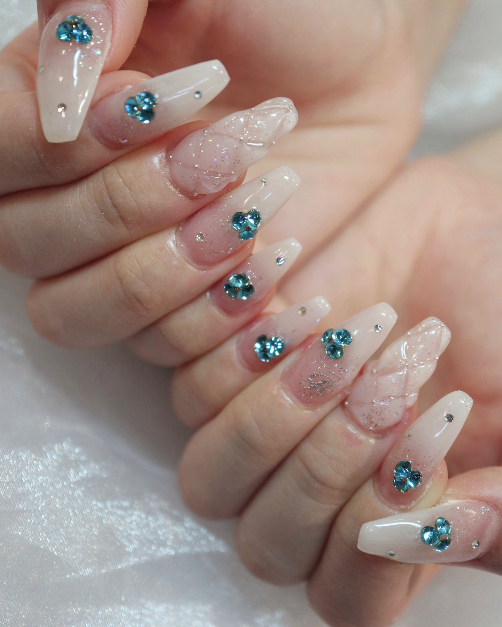 nailroomivory