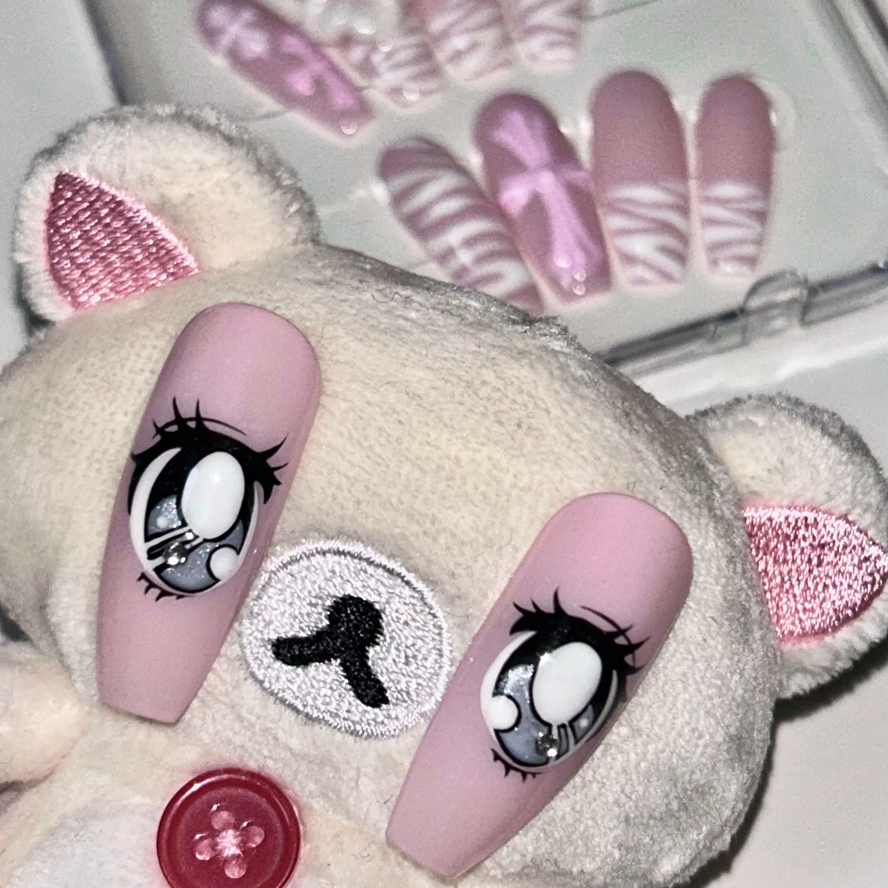 LOVEBOMBNAILS