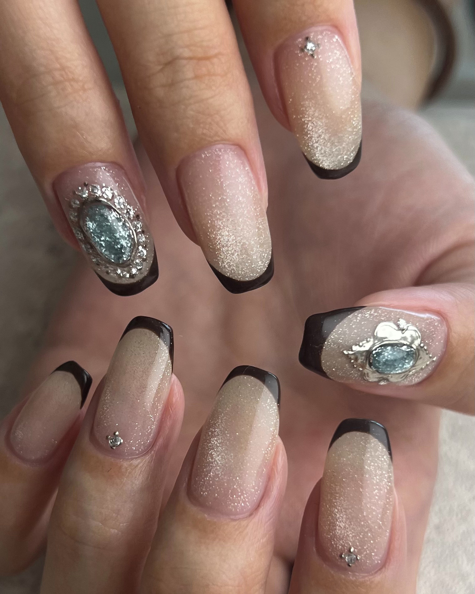 AURA_nailart