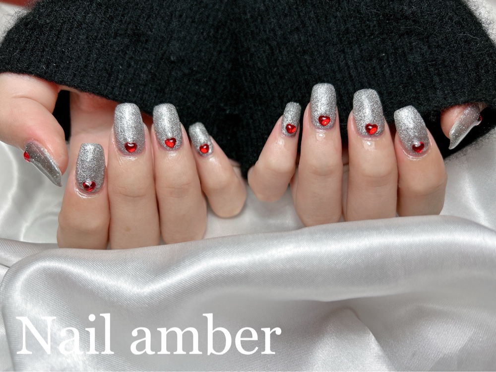 Nail_amber