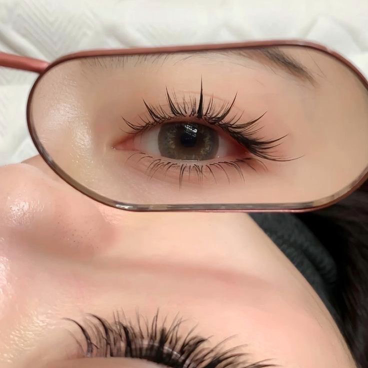eye_nail_angel