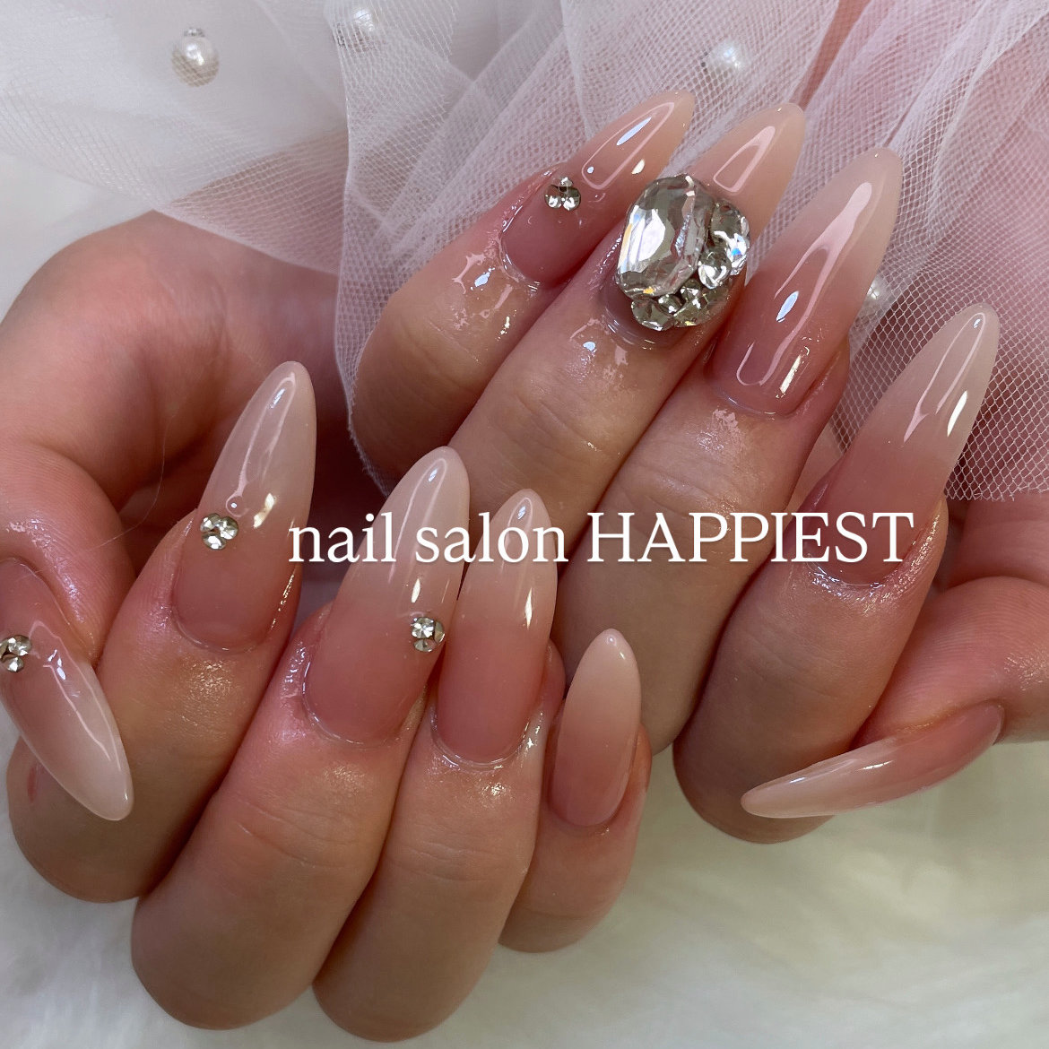 nailsalonHAPPIEST